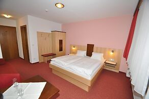 Hotel Garni Tirol