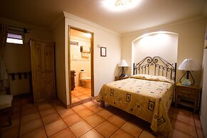 Hotel Hacienda del Sol