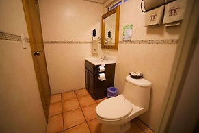 Hotel Hacienda del Sol