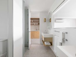 The Johnson Brisbane - Art Series