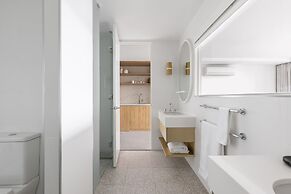 The Johnson Brisbane - Art Series