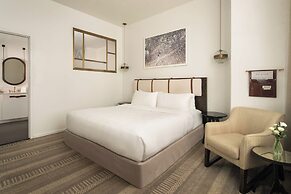 Halcyon - a hotel in Cherry Creek