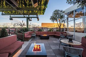 Halcyon - a hotel in Cherry Creek