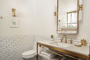 Halcyon - a hotel in Cherry Creek