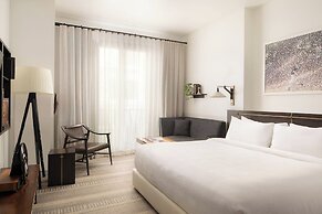 Halcyon - a hotel in Cherry Creek