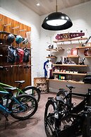 Halcyon - a hotel in Cherry Creek