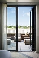 Halcyon - a hotel in Cherry Creek