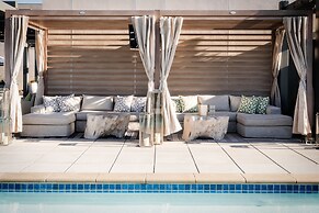 Halcyon - a hotel in Cherry Creek