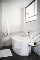 Halcyon - a hotel in Cherry Creek