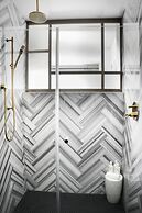 Halcyon - a hotel in Cherry Creek