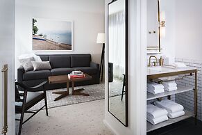 Halcyon - a hotel in Cherry Creek