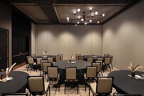 Halcyon - a hotel in Cherry Creek