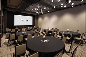 Halcyon - a hotel in Cherry Creek