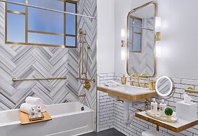 Halcyon - a hotel in Cherry Creek