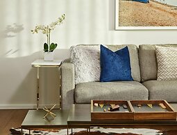 Halcyon - a hotel in Cherry Creek