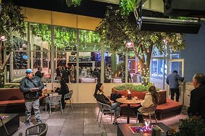 Halcyon - a hotel in Cherry Creek