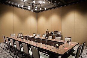 Halcyon - a hotel in Cherry Creek