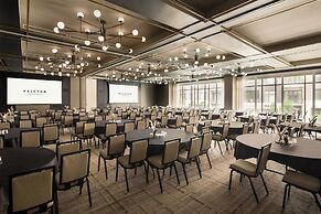 Halcyon - a hotel in Cherry Creek