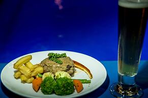 Lemongrass & Ginger Hotel