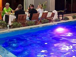 Lemongrass & Ginger Hotel