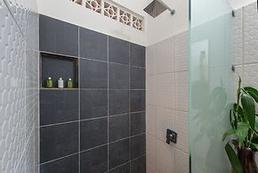 Lemongrass & Ginger Hotel