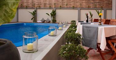 Lemongrass & Ginger Hotel