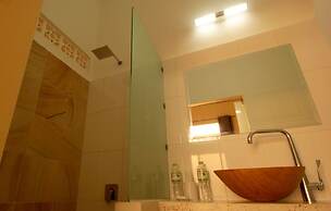 Lemongrass & Ginger Hotel