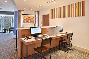 Holiday Inn Express & Suites Omaha Airport by IHG