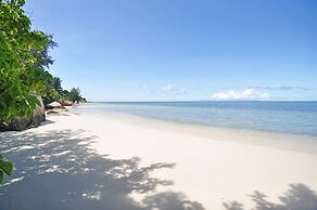 YASAD Luxury Beach Residence