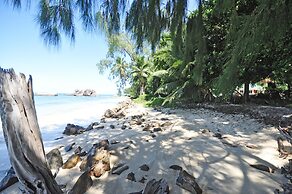 YASAD Luxury Beach Residence