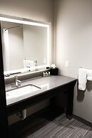 Best Western Plus Prien Lake Hotel & Suites - Lake Charles