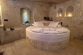 Kemerhan Hotel & Cave Suites