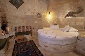 Kemerhan Hotel & Cave Suites