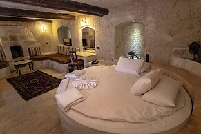 Kemerhan Hotel & Cave Suites