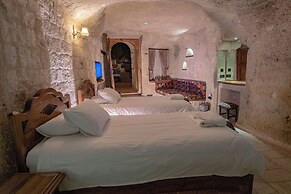 Kemerhan Hotel & Cave Suites