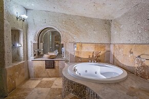 Kemerhan Hotel & Cave Suites