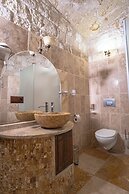 Kemerhan Hotel & Cave Suites