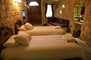 Kemerhan Hotel & Cave Suites