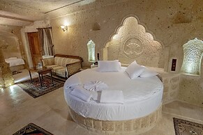 Kemerhan Hotel & Cave Suites