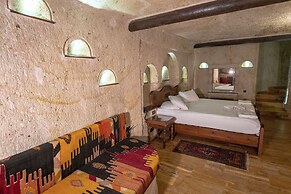 Kemerhan Hotel & Cave Suites