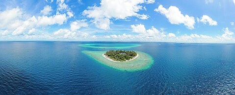 Malahini Kuda Bandos Resort