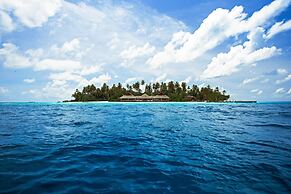 Malahini Kuda Bandos Resort