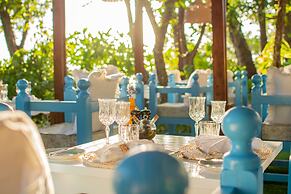 Malahini Kuda Bandos Resort