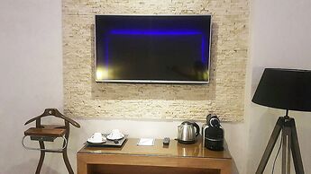 The Seven Hotel and Spa