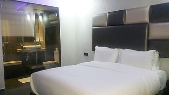 The Seven Hotel and Spa