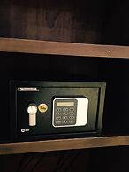 The Seven Hotel and Spa