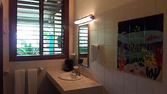 Playa Negra Guesthouse