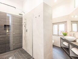 Vatican City Suites by Hili