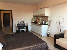 Beach Aparthotel Salt Lake