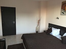 Beach Aparthotel Salt Lake